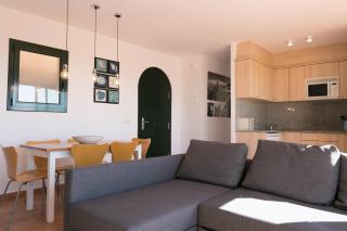 2 bedroom apartment close to the center of Begur. Terrace and panoramic sea views Ref:H41 - Begur - 1