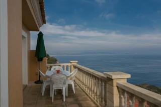 3 bedroom apartment in Aiguafreda, Begur. Sea views and Terrace (Ref:H26) - Begur - 2