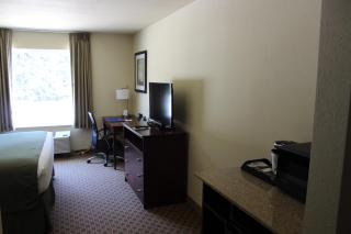 Cobblestone Inn & Suites - Rugby - 6