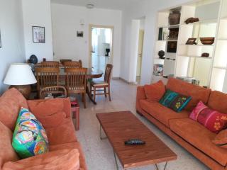 Sevi's Place, 3 Bedroom Flat, 110 s.m - 1