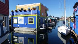 A Float Home B&B in Fisherman’s Wharf - 2