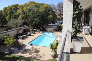 Inn and Out Plus Craighall - 2