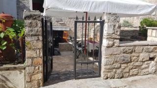 Mama's & Papa's house - Vrboska - 5