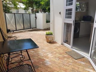 Settler Cottage Apartment - 1