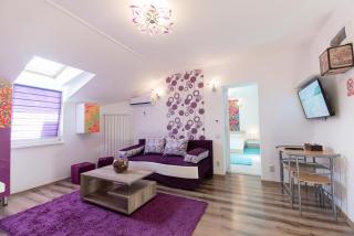Queen Holiday Apartment - Bucarest - 8