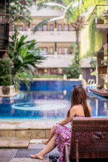 Famous Hotel Kuta Formerly Permata Kuta Hotel - Kuta - 2