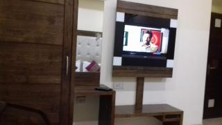 Hotel Saffron Inn - 4