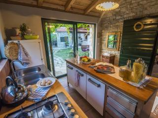 Holiday Home near Adriatic Sea and Krka Falls - Šopot - 6