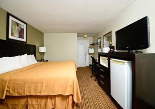 Fairbridge Inn Express Pittsfield - Pittsfield - 8