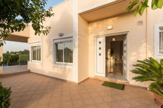 Villa Rosemagnolia, pool 35m2, in green, gardens, full sun close to everything - Ayiá - 4