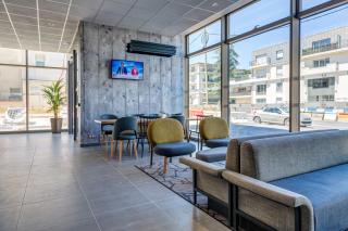 B&B HOTEL Paris Sud Chatenay Malabry - 2