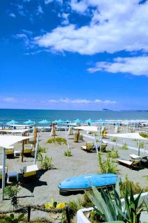 Baron Beach Hotel - 8