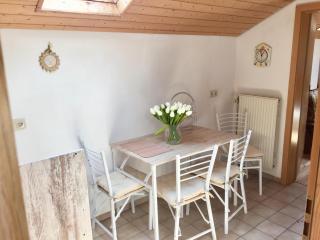 Bavarian Holiday Home - A94 Autobahn - Heldenstein - 7
