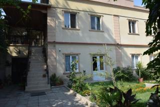 Crossway Tbilisi Hotel - Tbilisi - 8