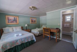 Profile Motel & Cottages - 3