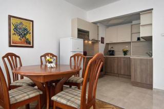 Horizon Apartment - Varna - 4