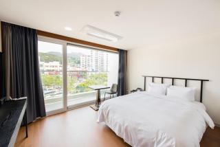 Fortuna Hotel - Tongyeong - 9