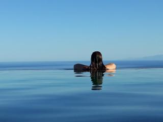 The Infinity 180 Luxury Suites - Milia - 0