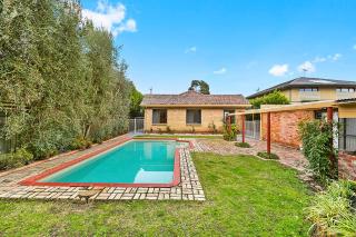 Holiday Home - Melbourne - 7