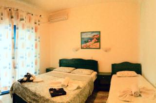 Alexia House - 6