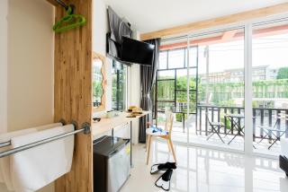 Dwell Phuket Airport Hotel at Naiyang - 8