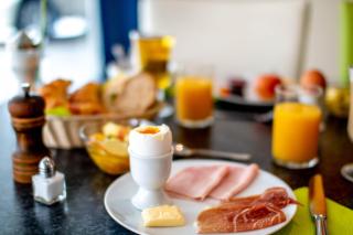 Hotel AM Schloss - Thoune - 9