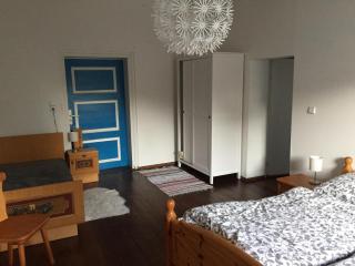 Nussbaumhof mit Koppel - Plath - 2