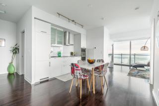 Executive Corner Suite with Panoramic View - Toronto - 4