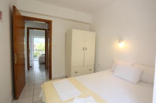 Iris Seafront Apartments - Fourka - 4