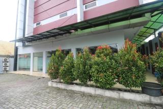 RedDoorz @ Jalan Krakatau Medan - Medan - 9