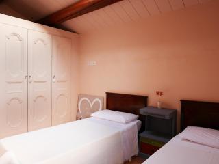 Chiesa Storica del 1757 con Vista Mare e Giardino - 4