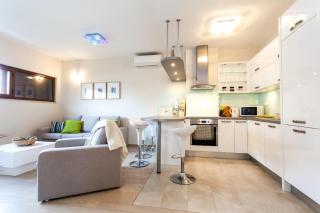 Renata apartment 2BR, near beach - 0