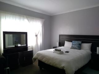 Noble Hearts Bed & Breakfast - Maseru - 2