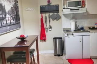 1-Bedroom Cozy #18 by Amazing Property Rentals - Gatineau - 7