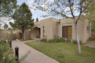 Fort Marcy Suites by All Seasons Resort Lodging - Santa Fe - 1