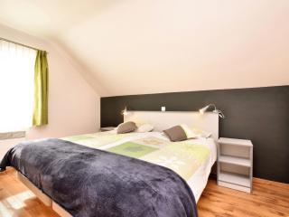 Charming Holiday Home in Durbuy with Sauna - Barvaux-sur-Ourthe - 4