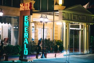 Emerald Suite Hotel - Bakoe - 5