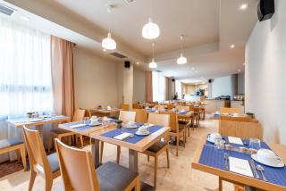 Aparthotel Exe Campus San Mamés - León - 4