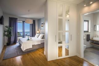 New Mountainside Villa w Pool + Stunning Sea View - 5