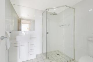 Wharf Apartment Unit 5 - 4