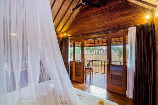 Samanta Huts - 1
