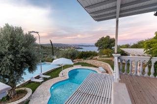 Doroufi Inn - Koilás - 8