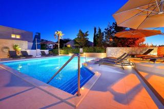 Family-friendly apartments with swimming pool Novalja, Pag - 14275 - 5