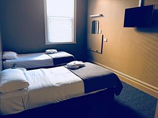 Swansea Hotel - Swansea - 2