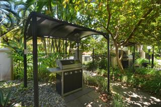 Driftwood Mantaray - Official Onsite Reception and Check In - Port Douglas - 3