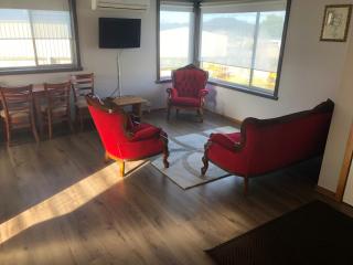 Waratah Falls Holiday Unit - Waratah - 6