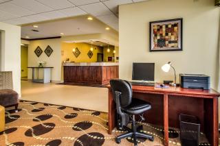 Best Western Geneseo Inn - 7