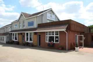 Twin Oaks Hotel - Chesterfield - 1