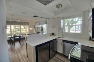 The Dover House Resort - 4