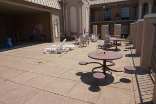 One life studio and suites - Evansville - 9